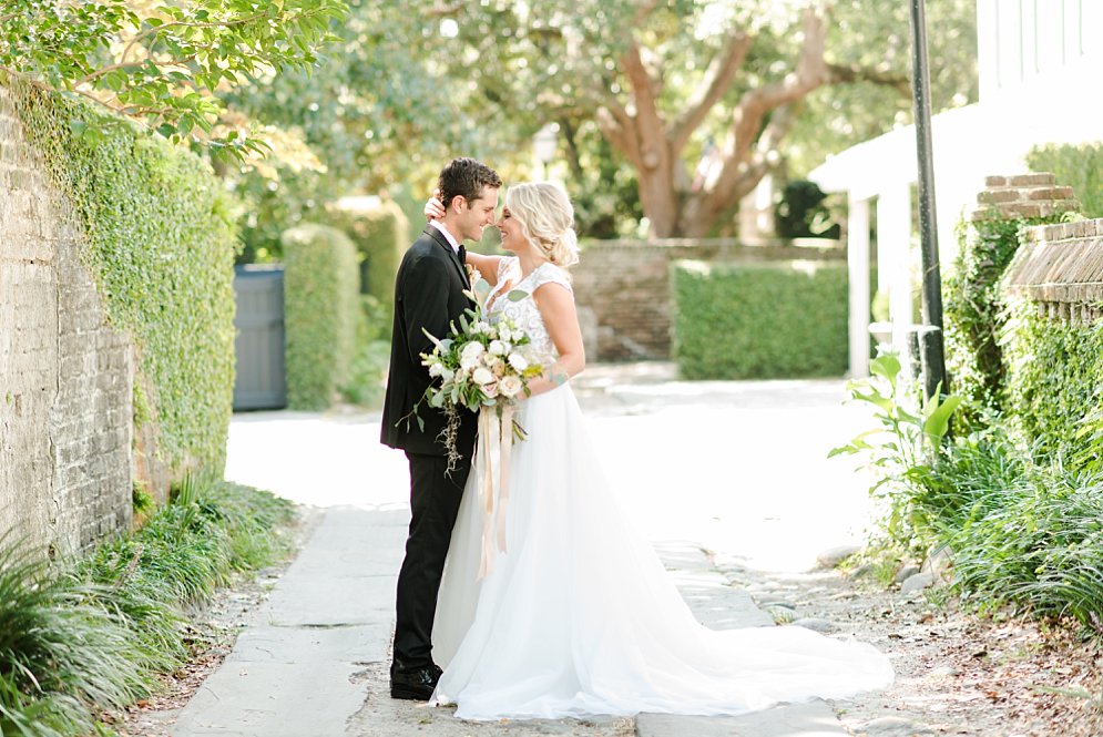 Spanish Moss Inspired Wedding Gadsen House Charleston SC wedding photographer_3360.jpg