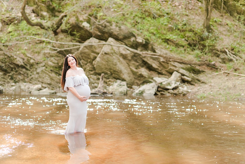 creek and field maternity session Charleston SC wedding photographer_6078.jpg